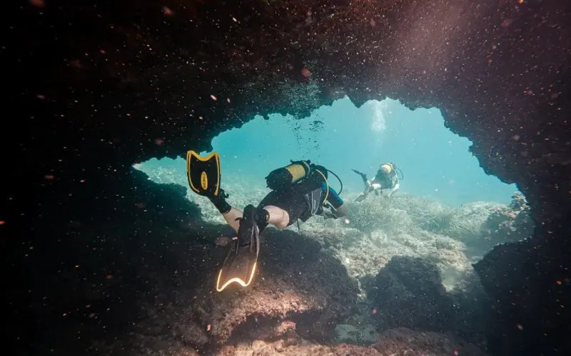 Scuba diving & sea caving