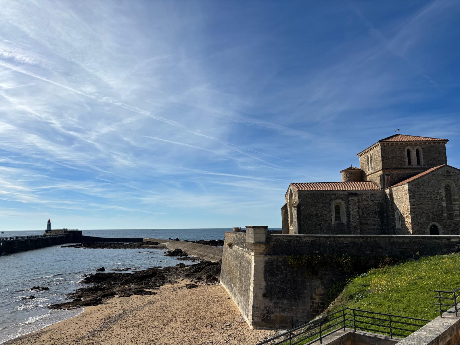 IMG-20251001-WA0002 Le prieuré saint-nicolas à la chaume les sables d'olonne